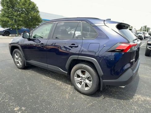 Used 2022 Toyota RAV4 XLE AWD/4WD image 6