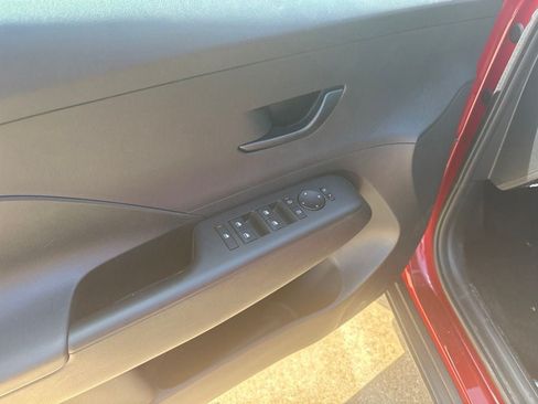 Used 2026 Hyundai Kona SEL Sport FWD image 10