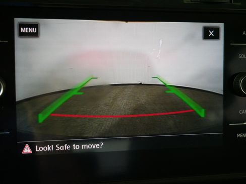 Used 2019 Volkswagen e-Golf SE w/ Driver Assistance Package image 33