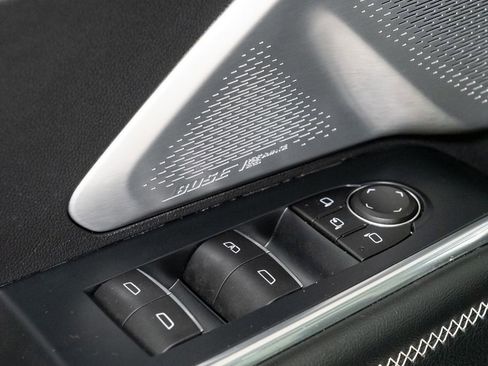 Used 2024 GMC Acadia Denali w/ Super Cruise Package image 9