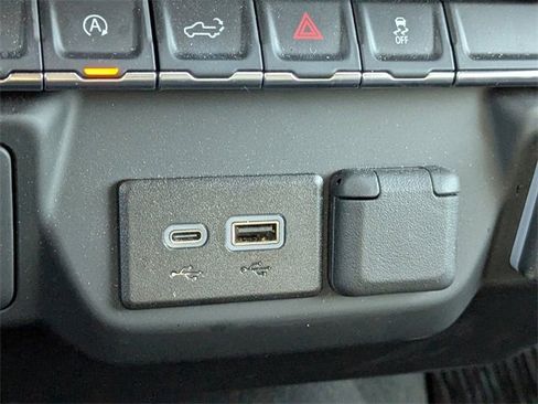 Certified 2024 Chevrolet Silverado 1500 Custom image 20