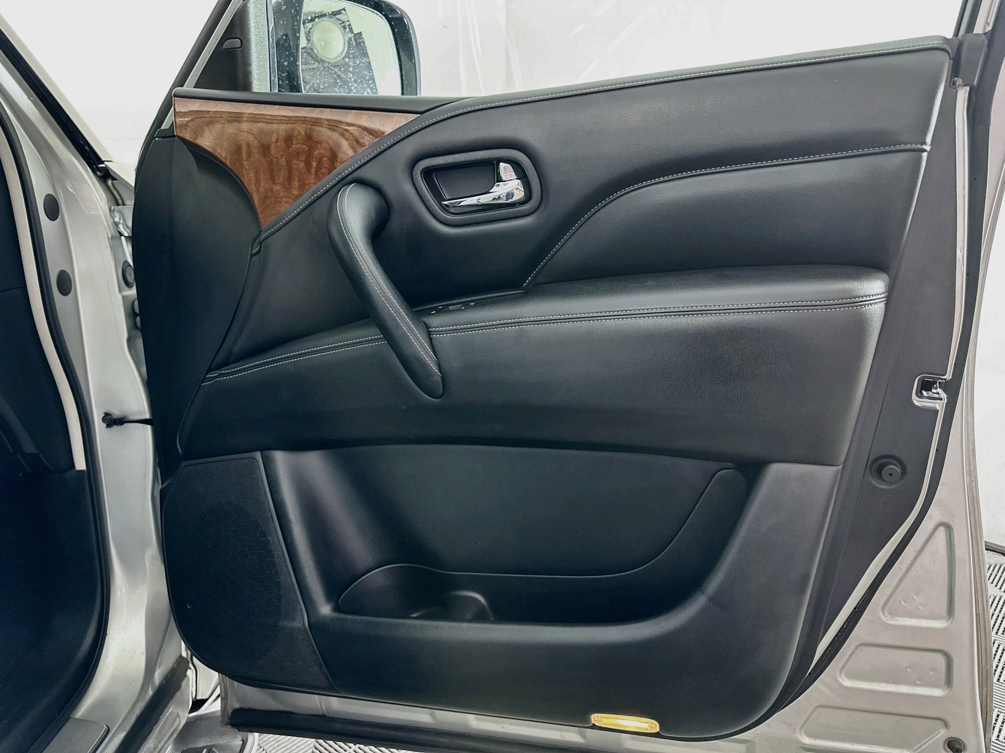 Used 2019 INFINITI QX80 Luxe w/ Proassist Package RWD image 36