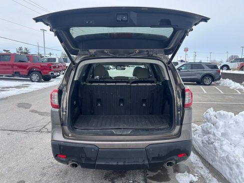 Used 2022 Subaru Ascent Limited w/ Technology Package image 17