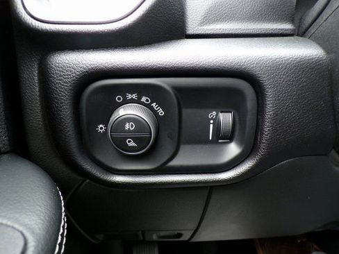 New 2025 RAM 2500 Big Horn AWD/4WD image 20