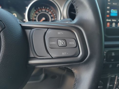 Used 2022 Jeep Wrangler Unlimited Sport AWD/4WD image 24
