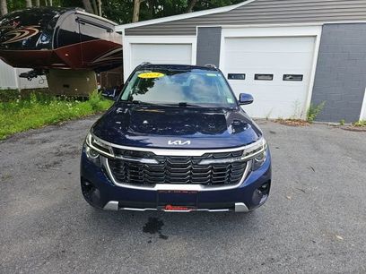 Used 2024 Kia Seltos EX