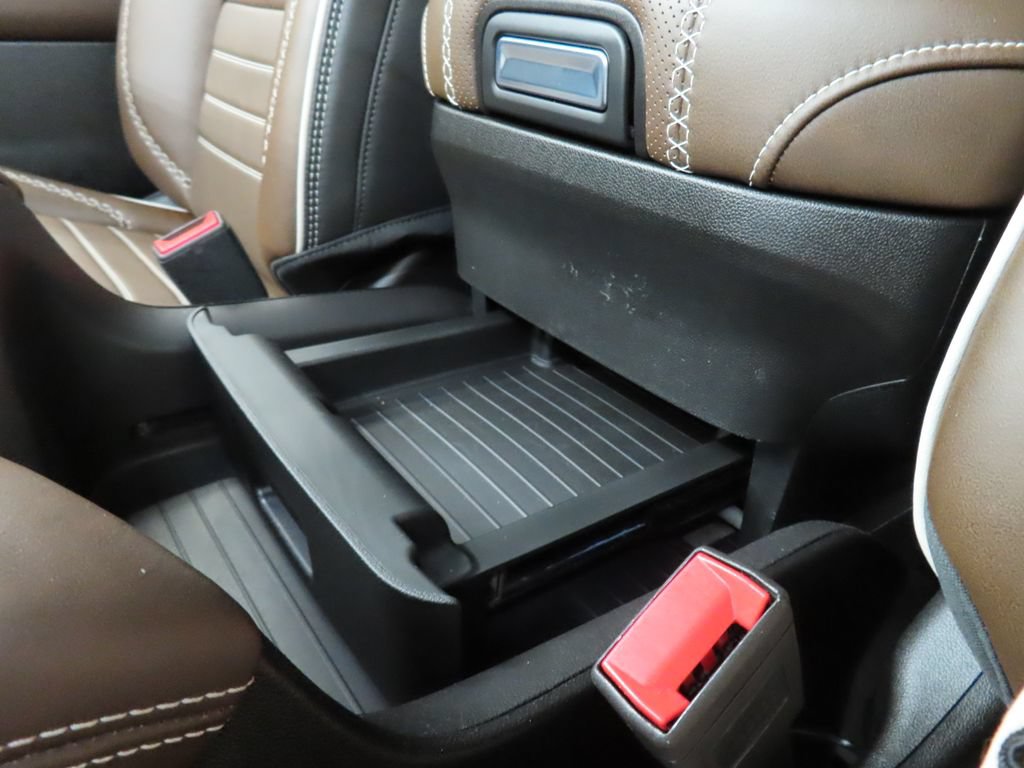 Used 2025 GMC Yukon XL Denali Ultimate AWD/4WD image 31