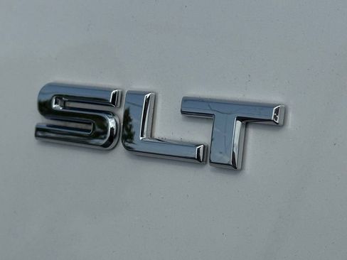 Used 2017 GMC Acadia Limited SLT FWD image 11