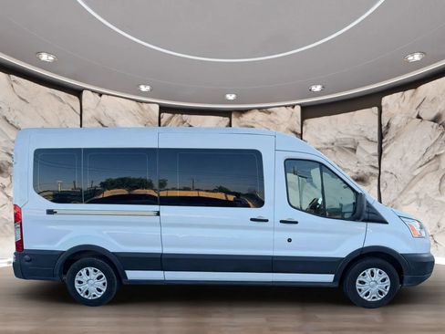 Used 2019 Ford Transit 350 XLT RWD image 4