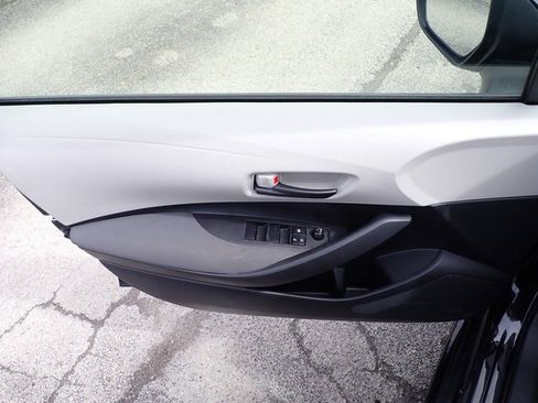 Used 2022 Toyota Corolla LE image 17