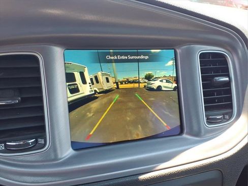 Used 2023 Dodge Charger SXT RWD image 4