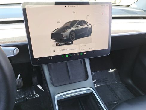 Used 2023 Tesla Model Y Long Range AWD/4WD image 21