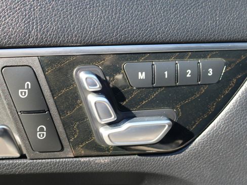 Used 2017 Mercedes-Benz E 400 4MATIC Coupe image 12