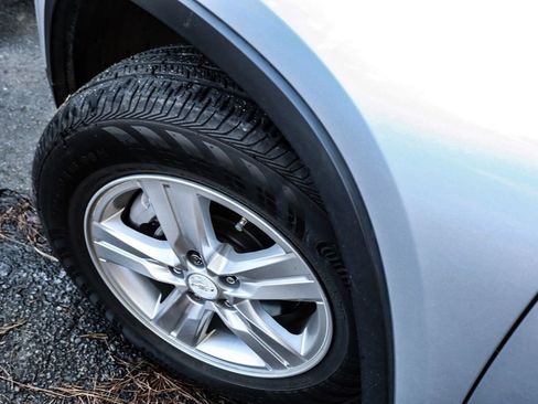 Used 2020 Chevrolet Trax LT w/ Sun & Sound Package image 45