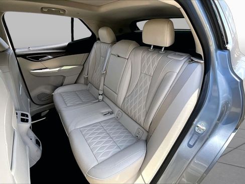 Used 2023 Buick Envision Avenir FWD image 21
