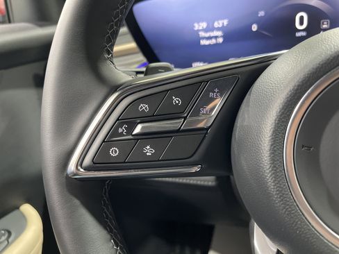 Used 2025 Buick Enclave Preferred w/ LPO, Floor Liner Package image 28