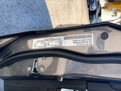 Used 2021 Jeep Compass Limited w/ Sun and Sound Group image 19