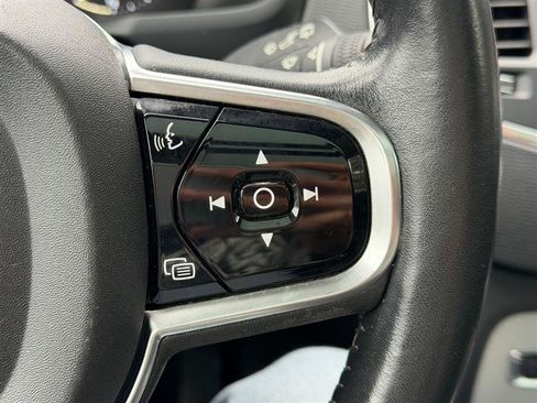 Used 2016 Volvo XC90 T6 Momentum AWD/4WD image 37