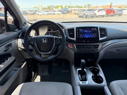 Used 2016 Honda Pilot EX image 23