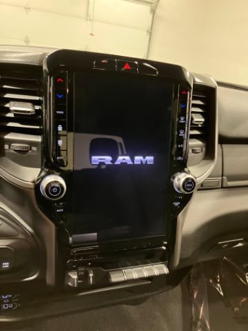 Used 2026 RAM 2500 Big Horn AWD/4WD image 29
