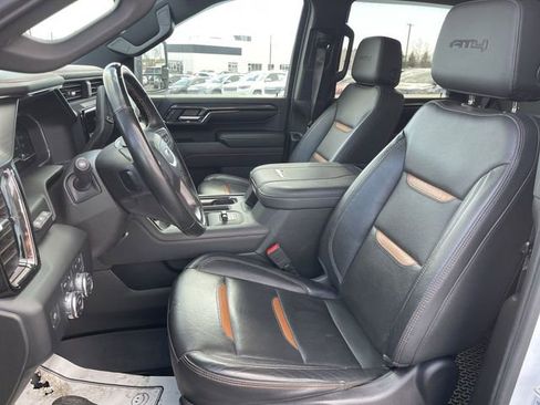 Used 2024 GMC Sierra 2500 AT4 w/ AT4 Premium Plus Package AWD/4WD image 11