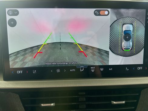 Used 2025 Ford Explorer Platinum w/ LUX Leather Package image 23