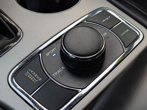 Used 2017 Jeep Grand Cherokee SRT w/ Trailer Tow Group IV image 32