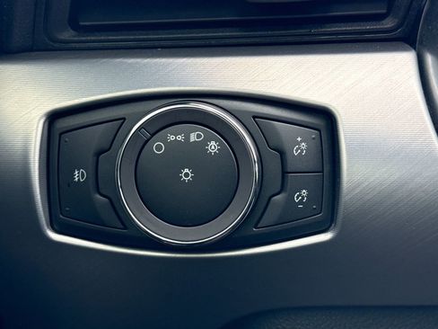 Used 2019 Ford Mustang Premium image 15