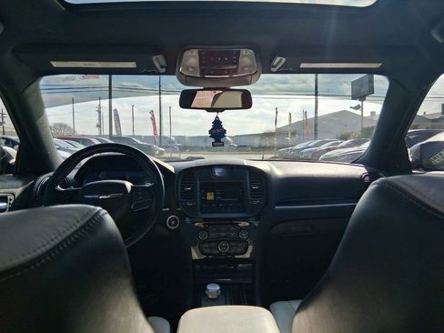 Used 2019 Chrysler 300 S w/ 300S Premium Group 2 image 15
