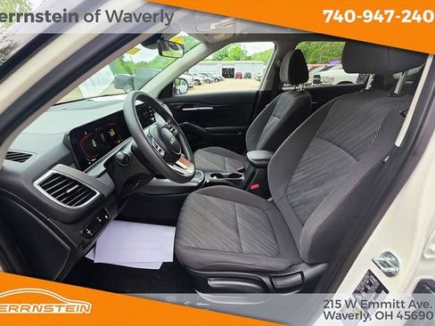 Used 2024 Kia Seltos LX AWD/4WD image 21