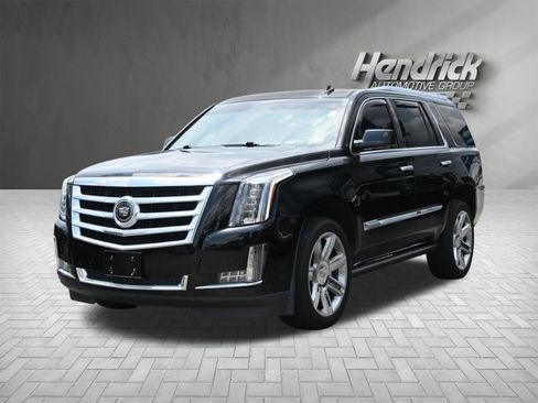 Used 2015 Cadillac Escalade Premium RWD image 5