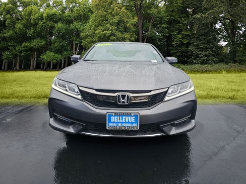Used 2017 Honda Accord EX-L image 2