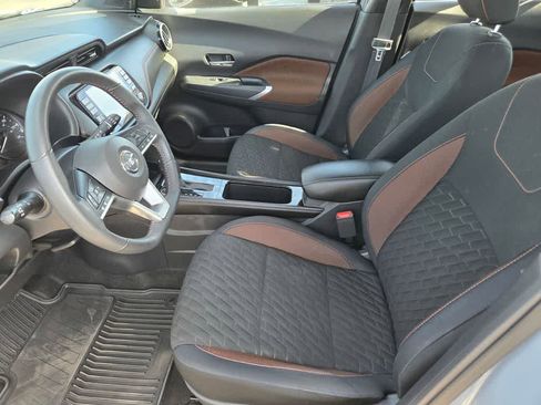 Used 2021 Nissan Kicks SR image 17