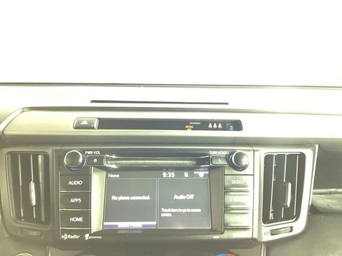 Used 2018 Toyota RAV4 XLE image 24