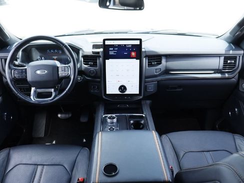 Used 2023 Ford Expedition Platinum AWD/4WD image 18