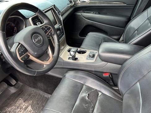 Used 2014 Jeep Grand Cherokee Overland w/ Advanced Technology Group image 10