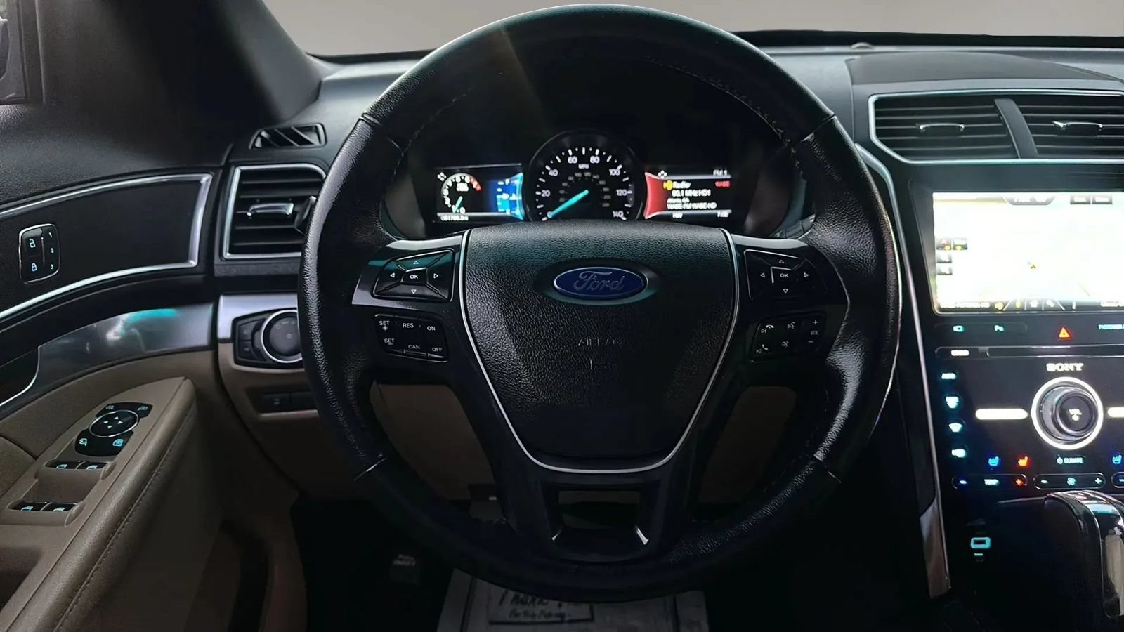 Used 2016 Ford Explorer Limited FWD image 29