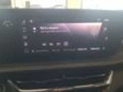 Used 2025 Buick Envista Sport Touring w/ Experience Buick Package FWD image 9