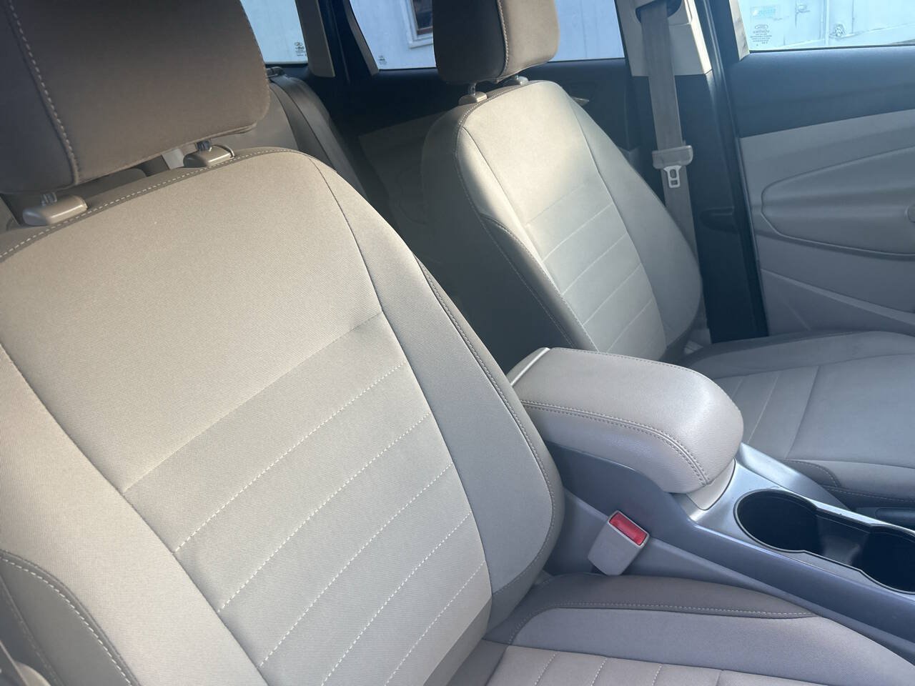 Used 2016 Ford Escape SE AWD/4WD image 28