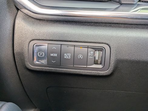 Used 2025 GMC Terrain Elevation FWD image 24
