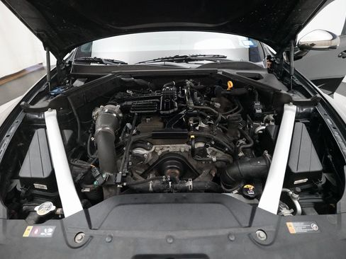 Used 2018 Kia Stinger GT2 image 3