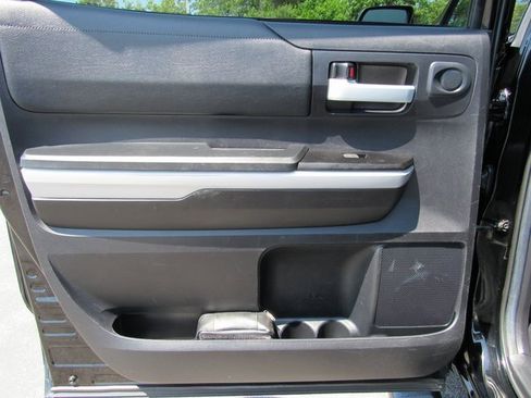 Used 2021 Toyota Tundra SR5 w/ Trail Edition image 22