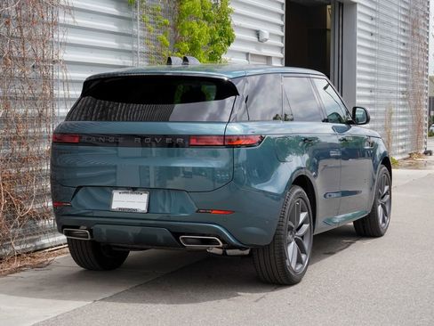New 2026 Land Rover Range Rover Sport Dynamic SE AWD/4WD image 2