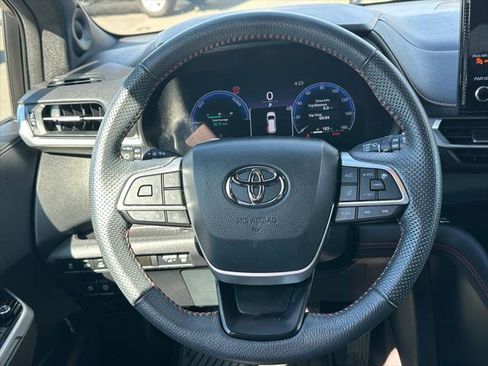 Certified 2025 Toyota Sienna XSE w/ XSE Plus Package AWD/4WD image 20