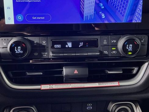 New 2026 Toyota Grand Highlander FWD image 23