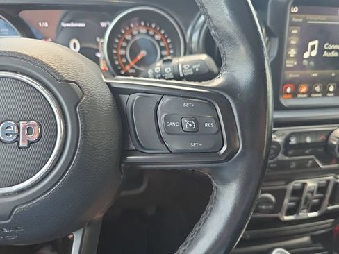 Used 2021 Jeep Wrangler Unlimited Sport AWD/4WD image 16