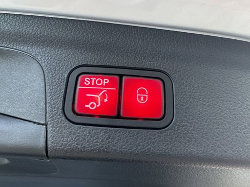 Certified 2024 Mercedes-Benz GLE 450 4MATIC image 11