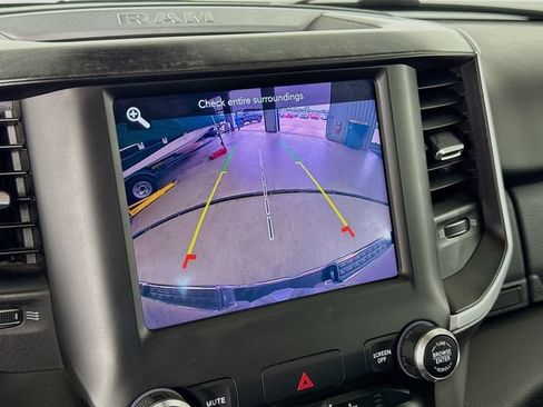 Used 2020 RAM 1500 Big Horn AWD/4WD image 15