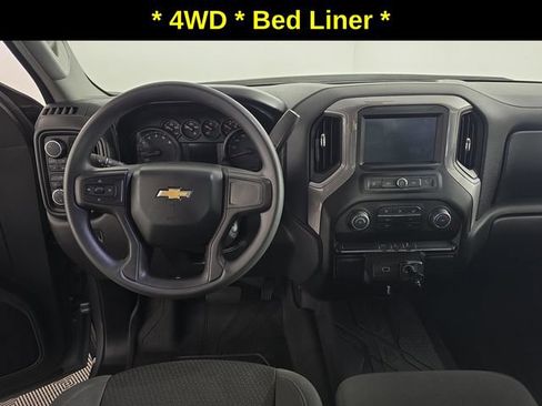 Certified 2020 Chevrolet Silverado 1500 Custom w/ Custom Value Package AWD/4WD image 13