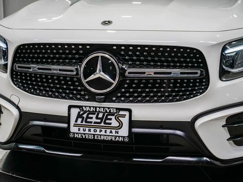 Used 2025 Mercedes-Benz GLB 250 image 8